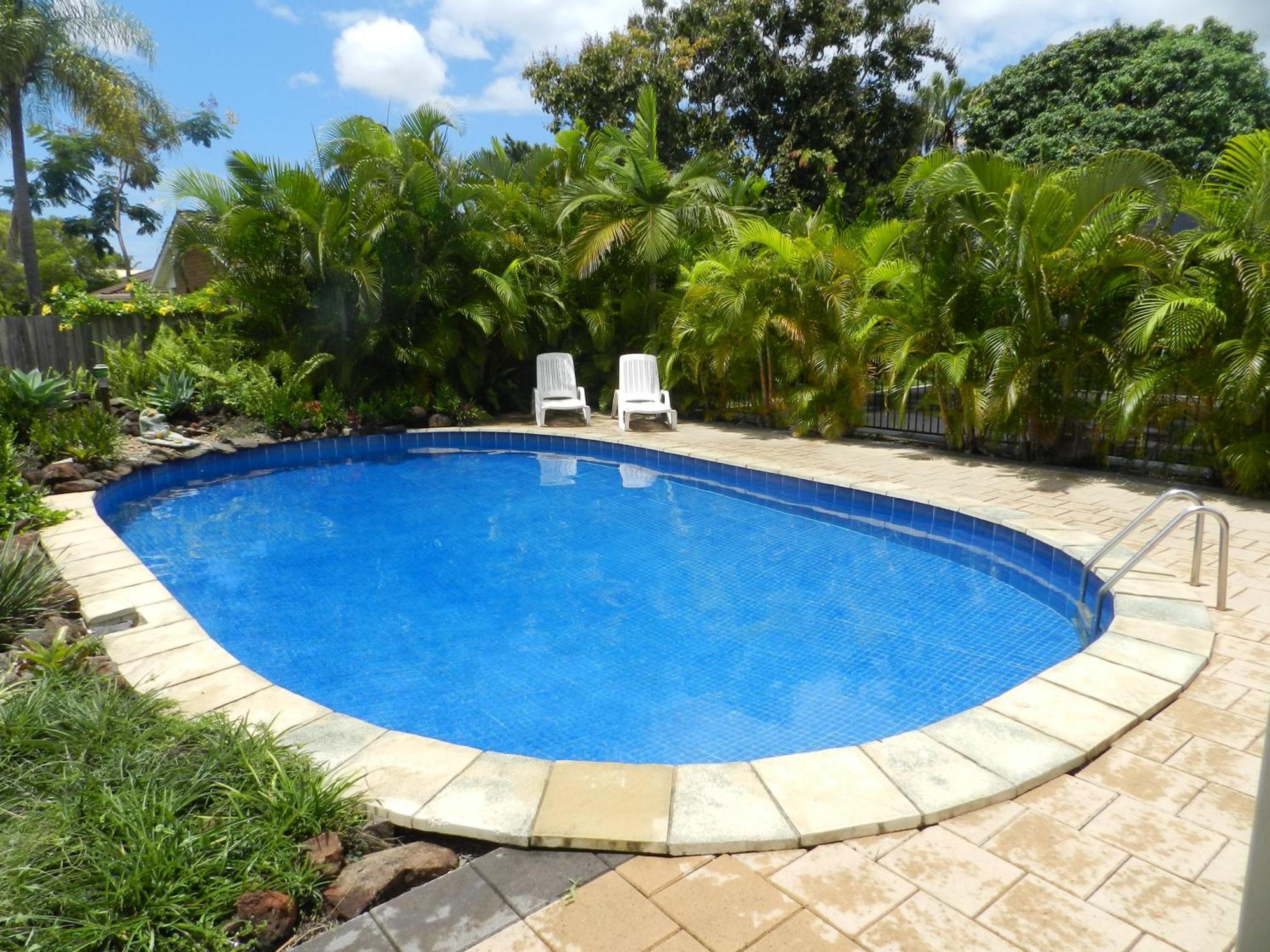 Golden Palms Motor Inn Bundaberg Buitenkant foto