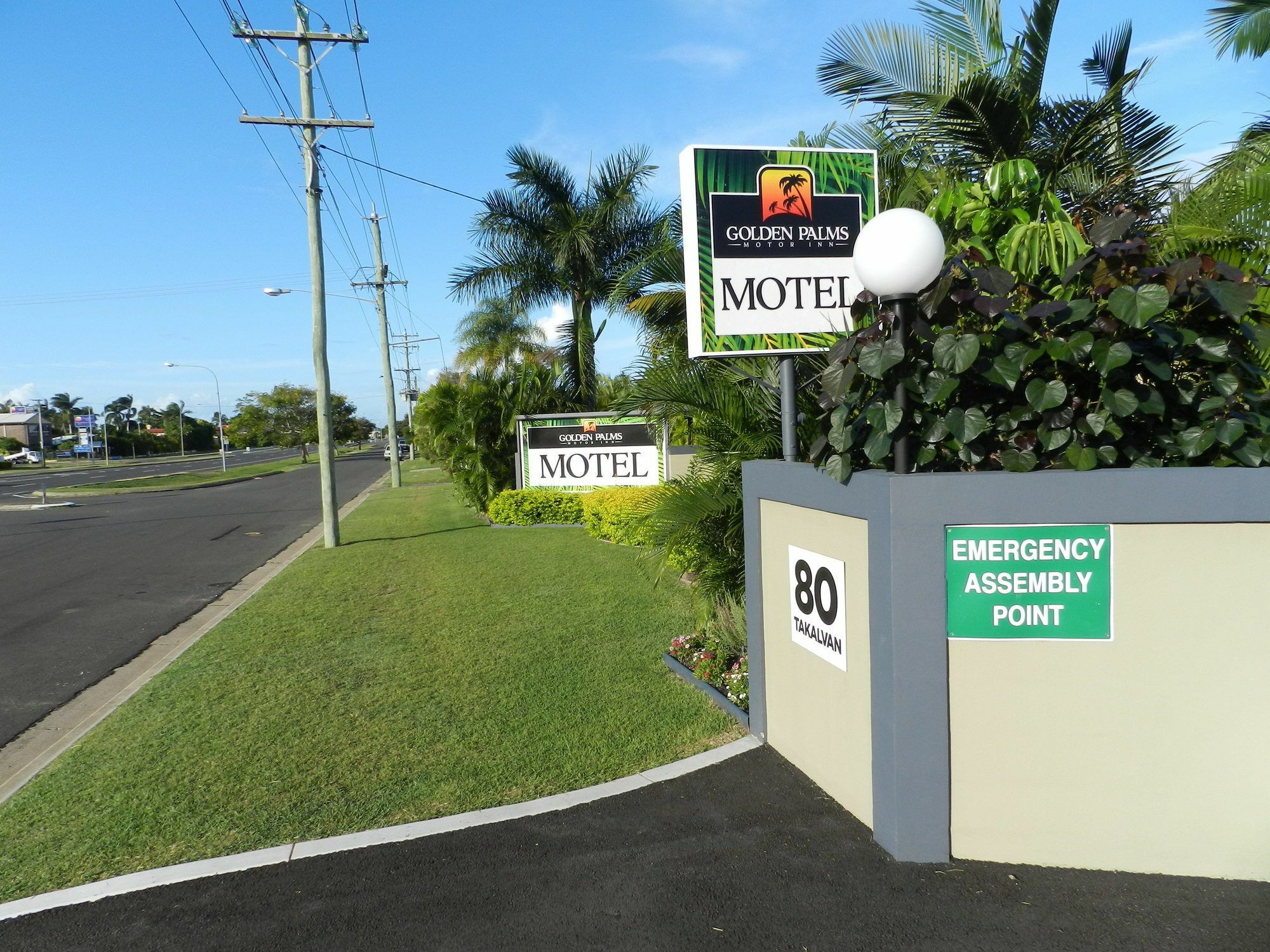 Golden Palms Motor Inn Bundaberg Buitenkant foto